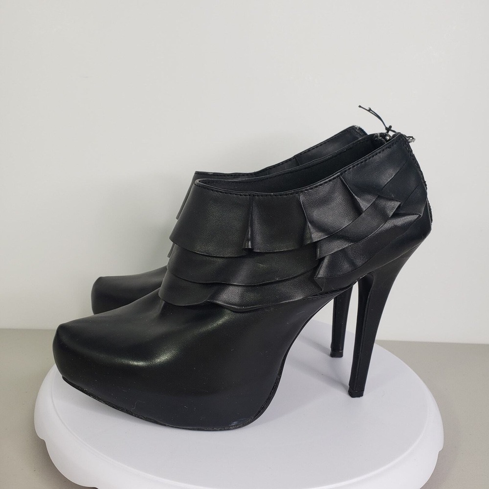 Report Venti Womens Black Faux Leather Ruffle Ankle Booties Heel Size 10 - Picture 4 of 8